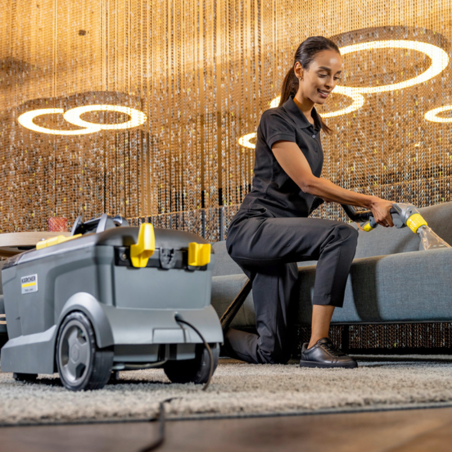 USISIVAČ ZA DUBINSKO ČIŠĆENJE KARCHER PUZZI 10/1 EU 1.100-130.0.